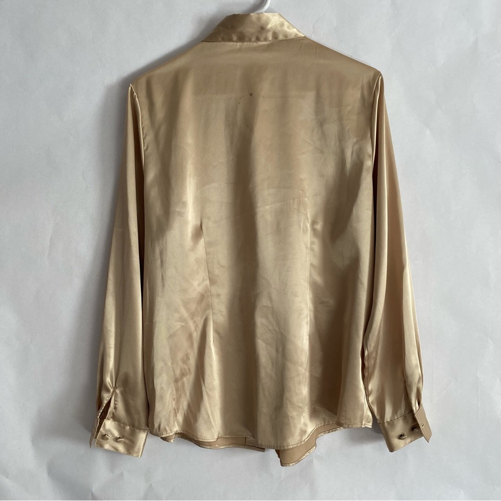 Gold silk button down blouse - Picture 5 of 6